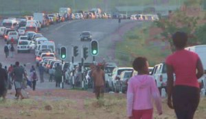 The queues at Beit Bridge