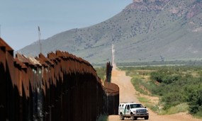 A CBP vehicle patrols the border in Arizona in 2010. (Matt York/AP file photo)