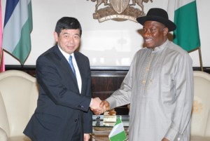 Secretary General Mikuriya during a courtesy visit paid to the President of the Republic of Nigeria, Mr. Goodluck Jonathan (WCO)