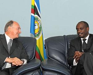 Dr Richard Sezibera meets His Highness the Agha Khan at the EAC Headquarters in Arusha. (Sunday Times Rwanda)